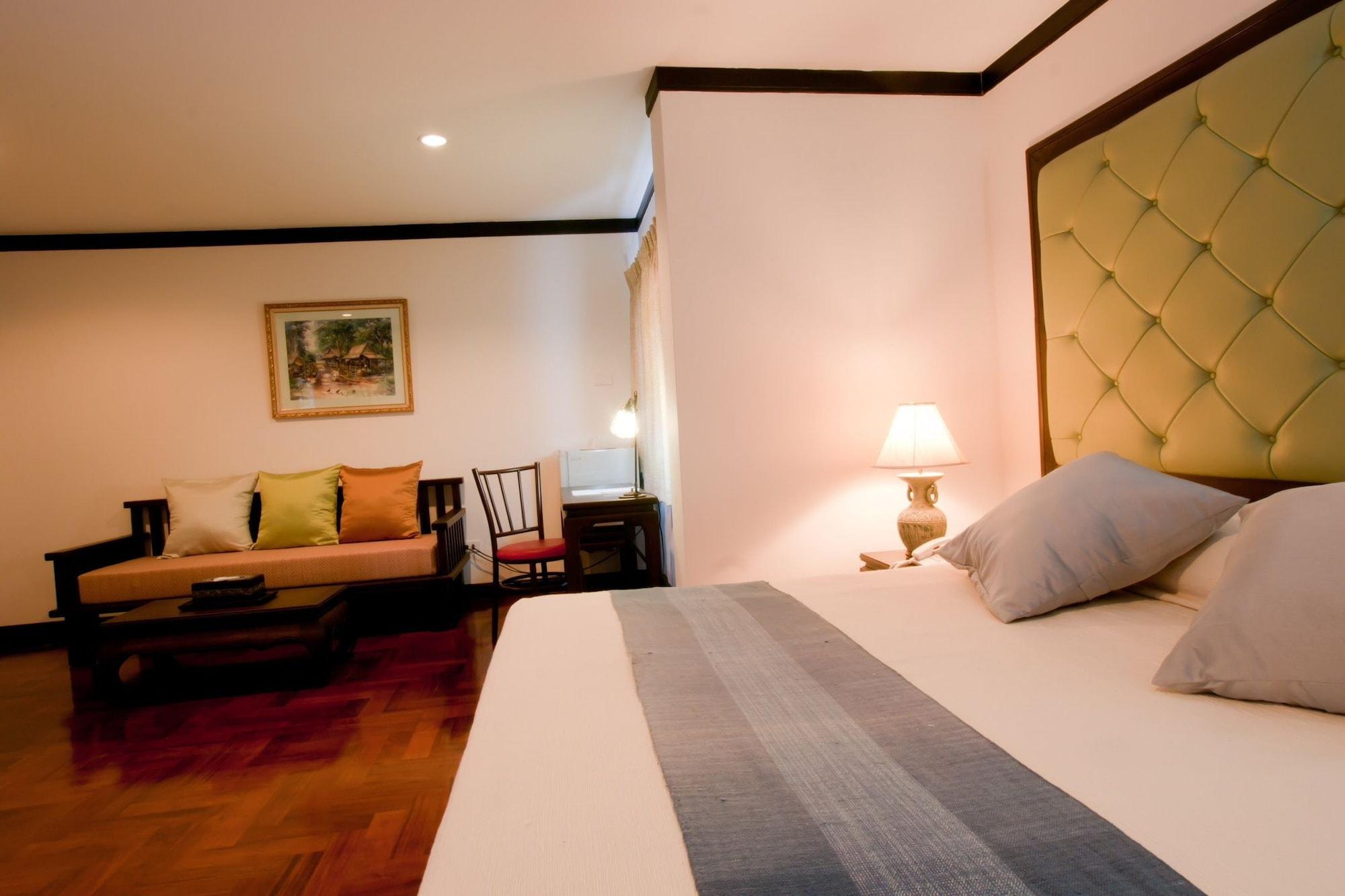 Cucumber Inn Suite Патая Екстериор снимка